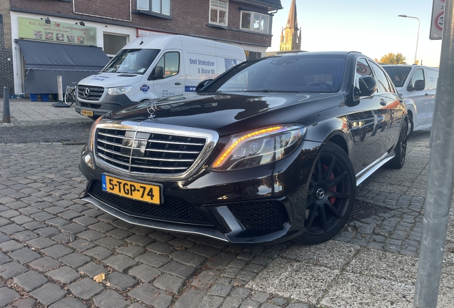 Mercedes-Benz S 63 AMG V222