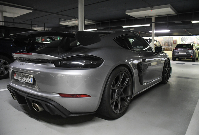 Porsche 718 Cayman GT4 RS Weissach Package