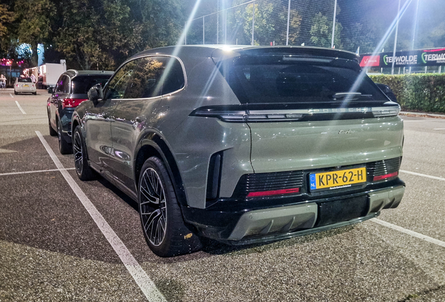 Porsche Cayenne Turbo Electric