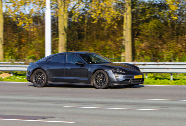 Porsche Taycan Turbo S MkI