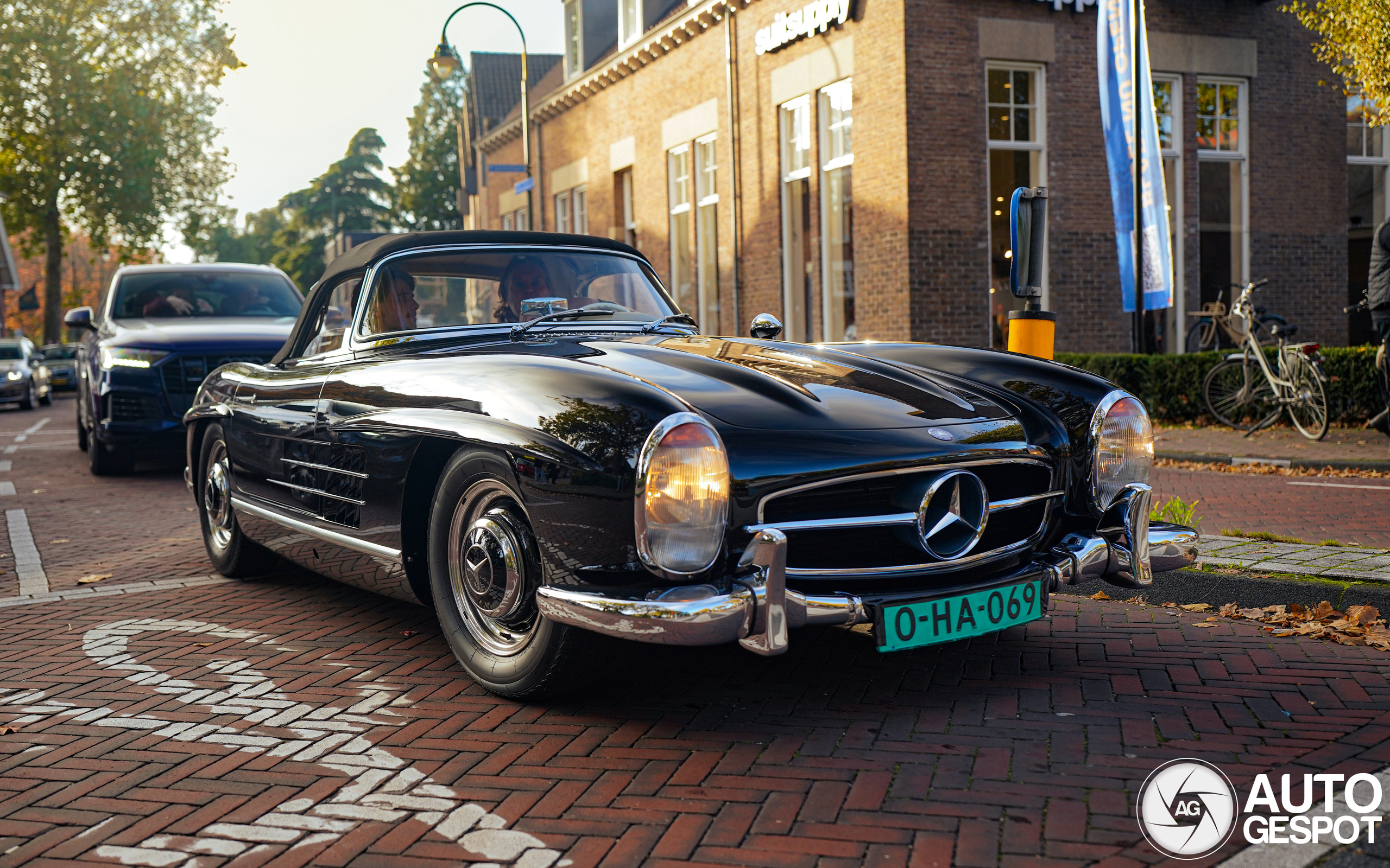 Mercedes-Benz 300SL Roadster