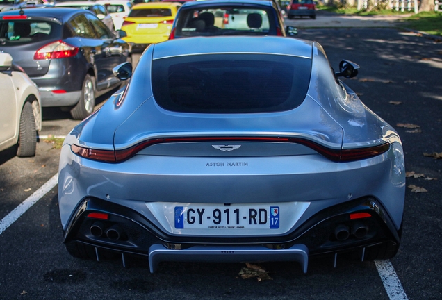Aston Martin V8 Vantage 2018