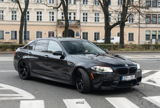 BMW M5 F10 2011