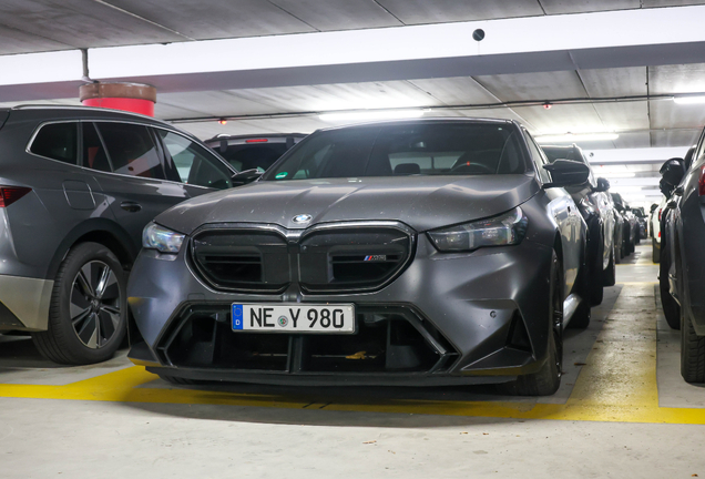 BMW M5 G90