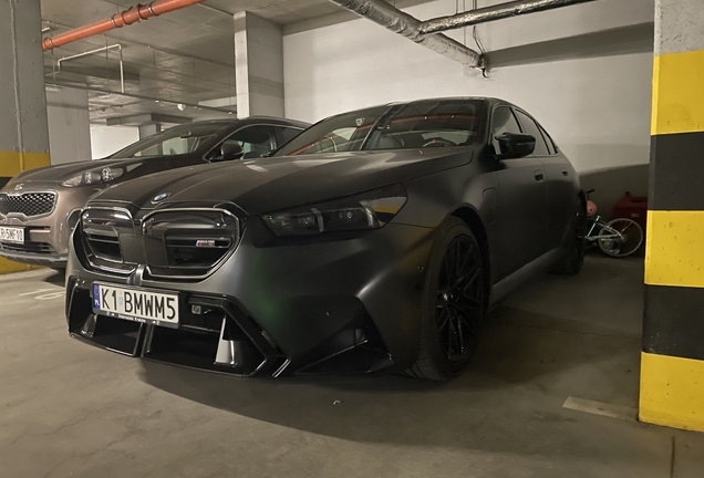 BMW M5 G90