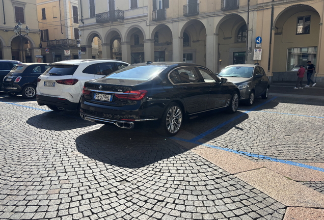BMW M760Li xDrive