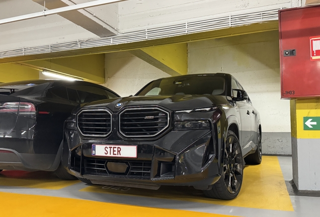 BMW XM G09