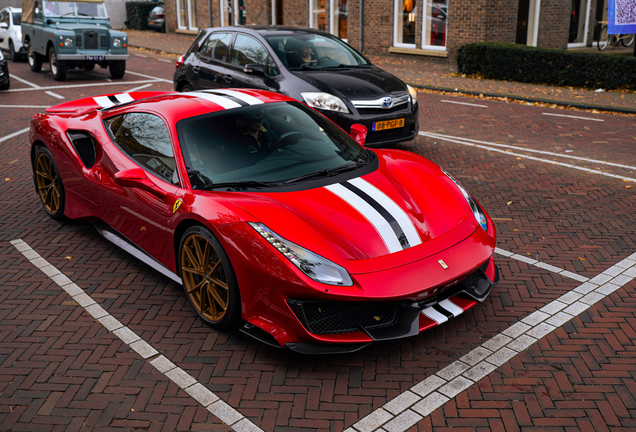 Ferrari 488 Pista