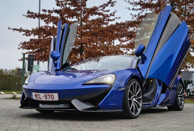 McLaren 570GT