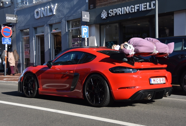Porsche 718 Cayman GT4 RS Weissach Package