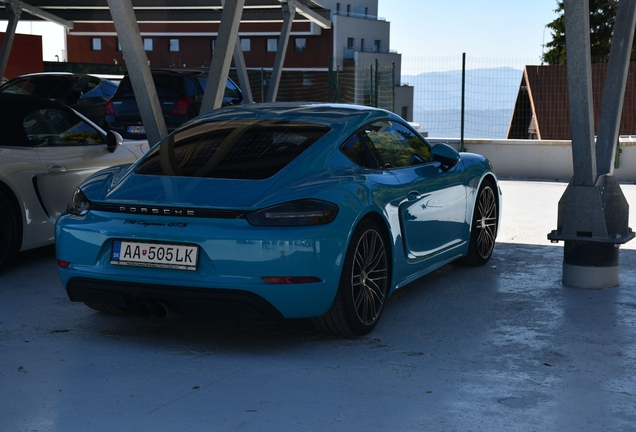 Porsche 718 Cayman GTS