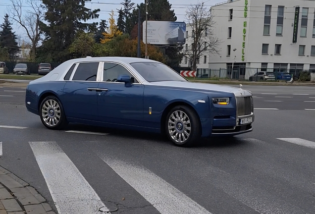Rolls-Royce Phantom VIII EWB
